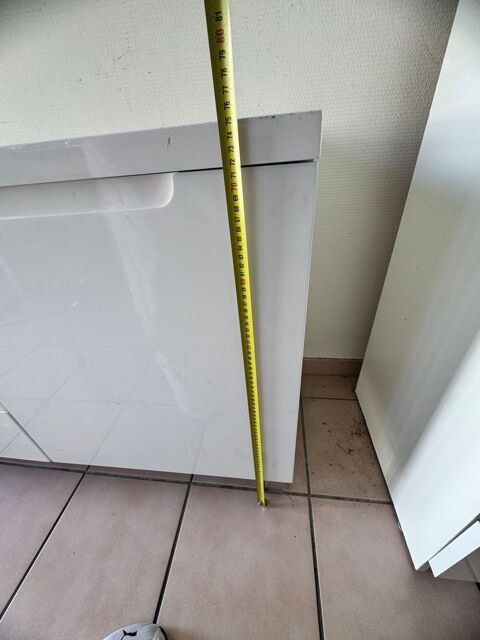 Meuble vaisselle et HI-FI  propre 70 Gex (01)