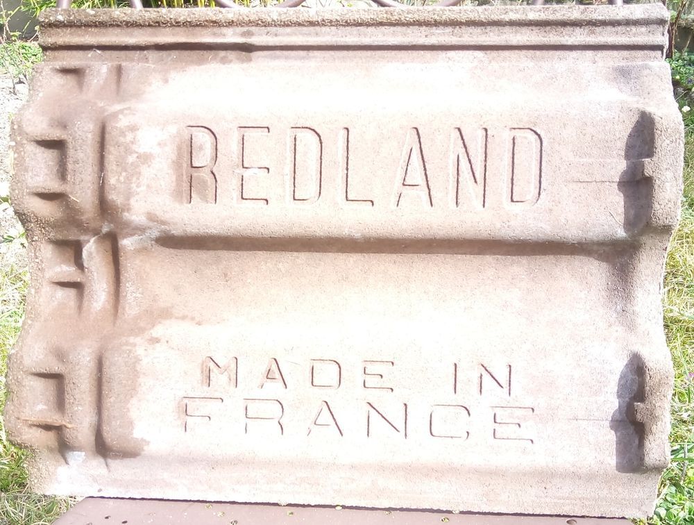 Tuile Redland Bricolage