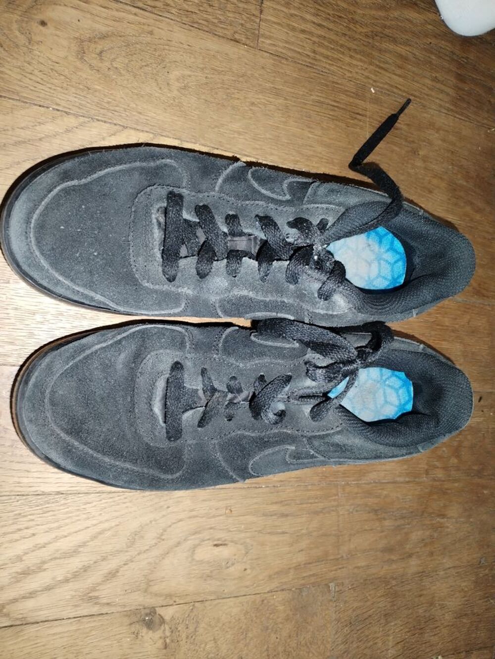 Basket NIKE AIR FORCE ONE ( taille 37.5) Chaussures