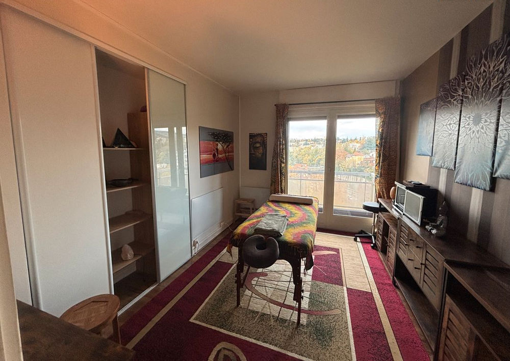 Vente Appartement Apparemment T2 68 m2 Saint-Étienne Cours Fauriel Saint-Étienne