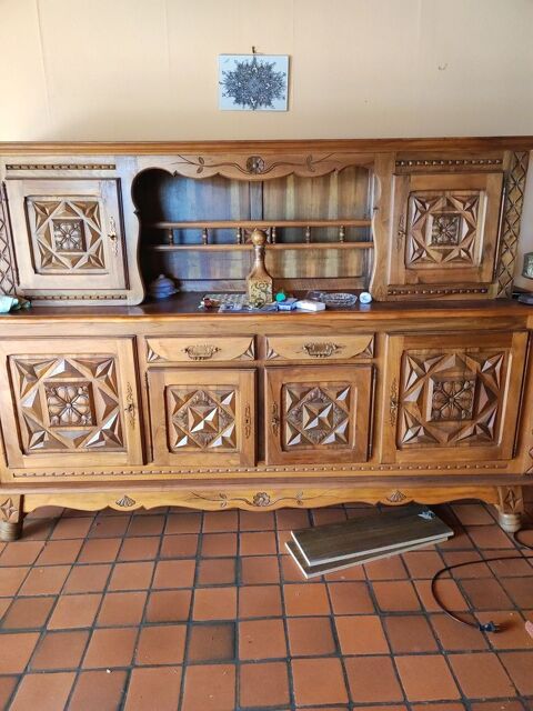 Buffet massif. 150 Saint-Beauzély (12)