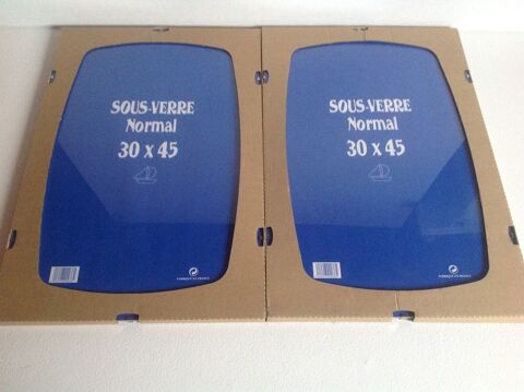 6 SOUS-VERRES DE 30 X 45 cm ÉTAT NEUF Pas D'envoi
15 Trégunc (29)