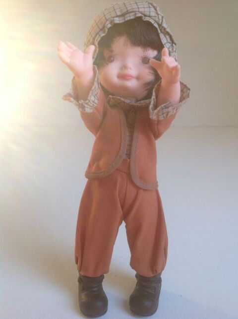 POUP�E NEUVE � LA CASQUETTE Envoi Possible
25 Tr�gunc (29)