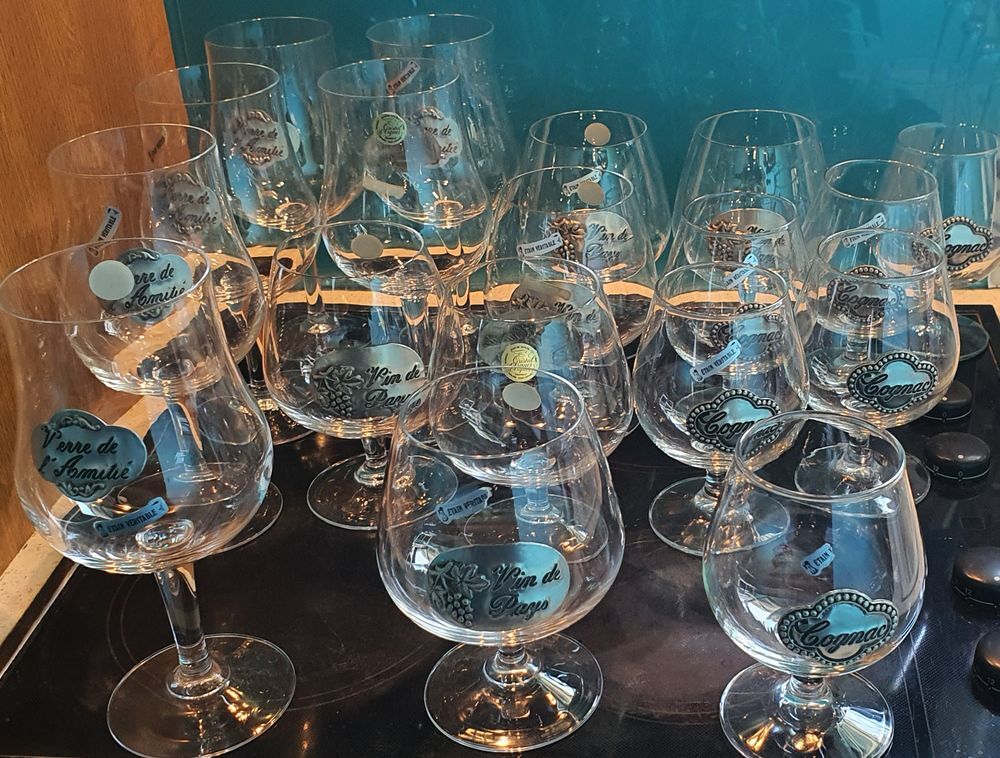 Service de 18 Verres en Cristal Décoration