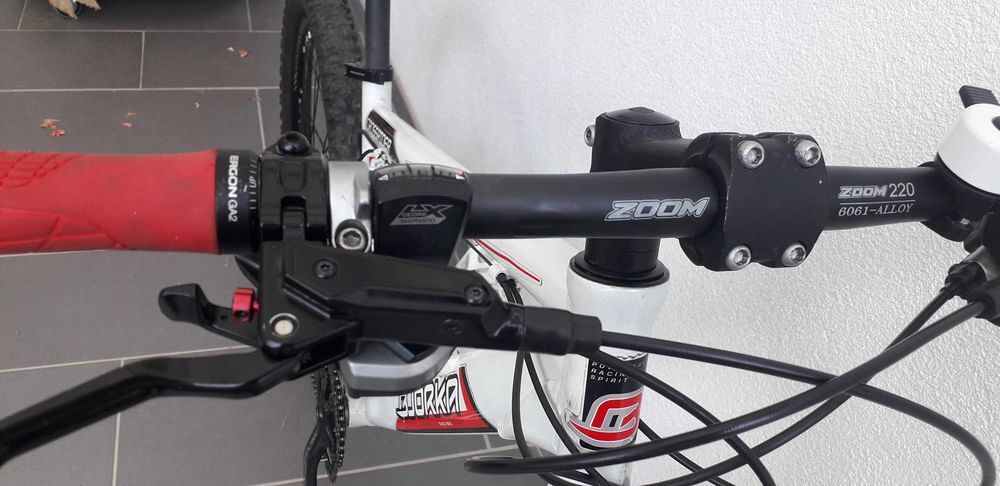 v&eacute;lo VTT Vélos