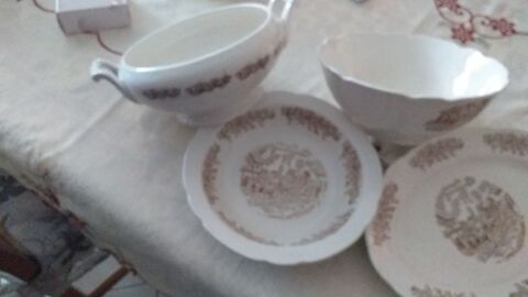 service de table (visible sur DOUZY) Villers-Semeuse (08)