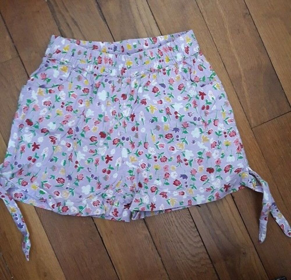 Short neuf lilas motifs fleurs, cerises T 4 ans Vêtements enfants