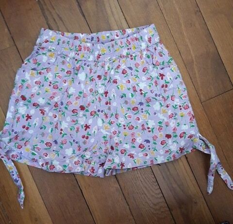 Short neuf lilas motifs fleurs, cerises T 4 ans 4 Migennes (89)