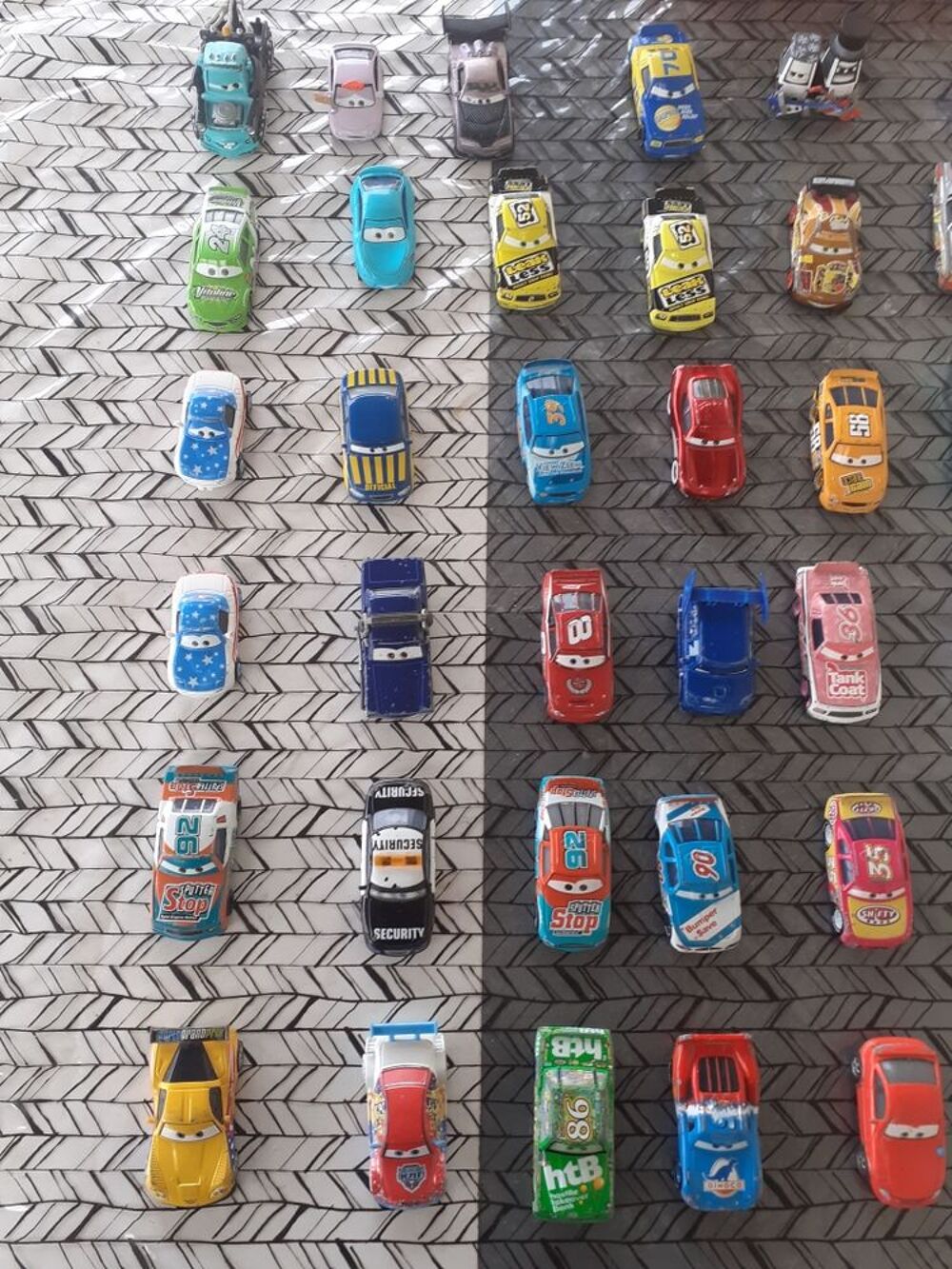 Ensemble/lot voitures cars bas prix Jeux / jouets