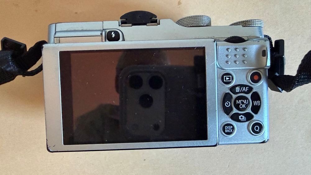 Fuji X-A2 + 2 objectifs Photos/Video/TV