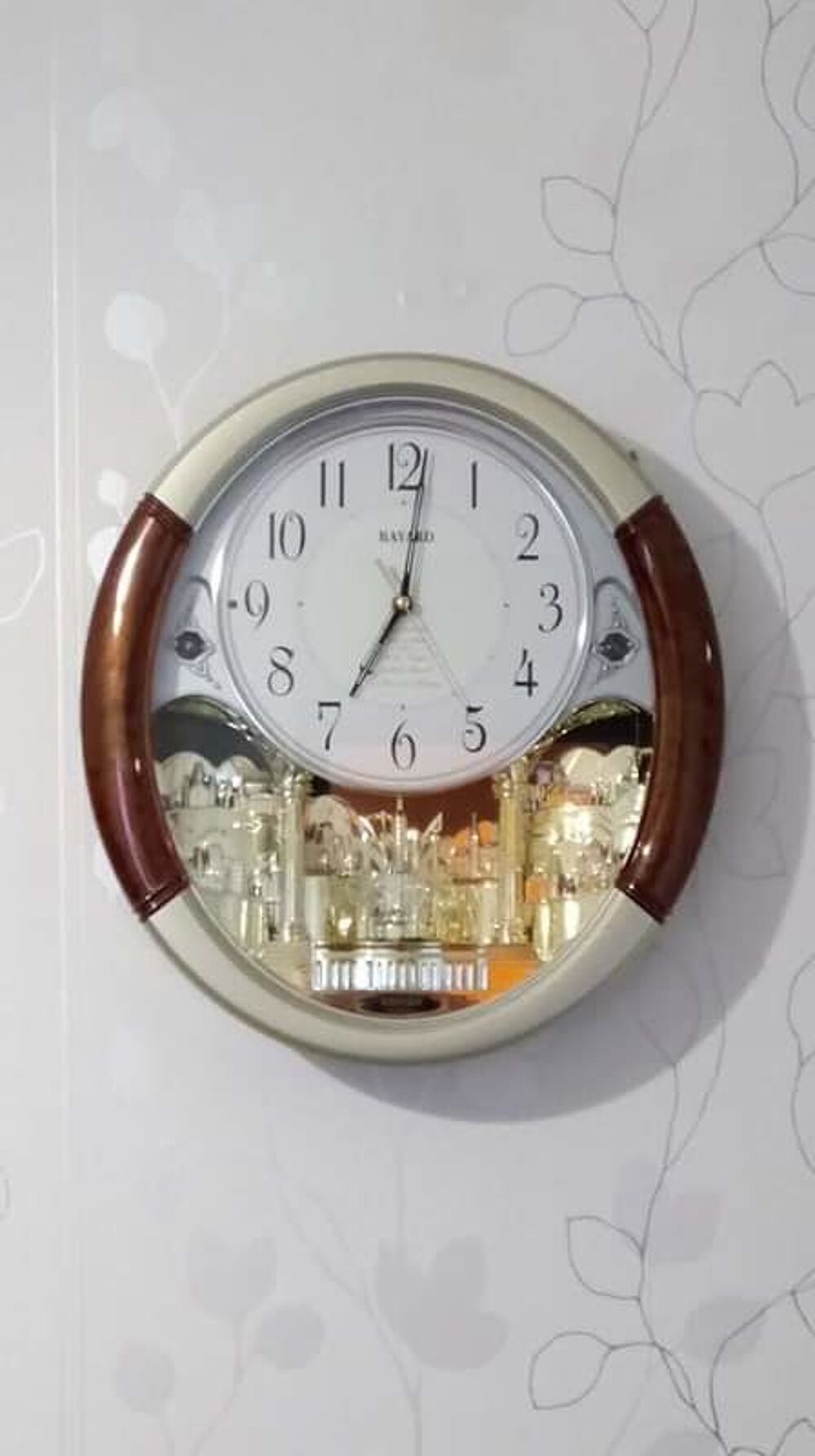 horloge carillon musicale anim&eacute;e Décoration