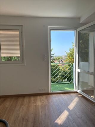  Appartement à louer 2 pièces 37 m²