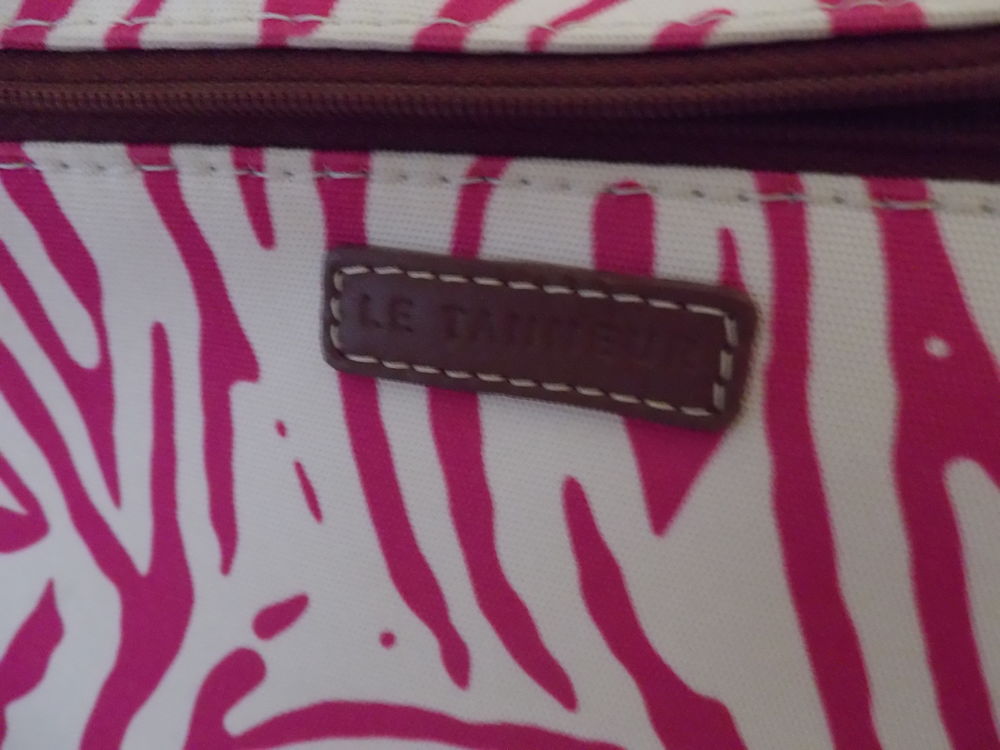 Sac cabas moyen Le Tanneur rose fonc&eacute; z&eacute;br&eacute; Maroquinerie