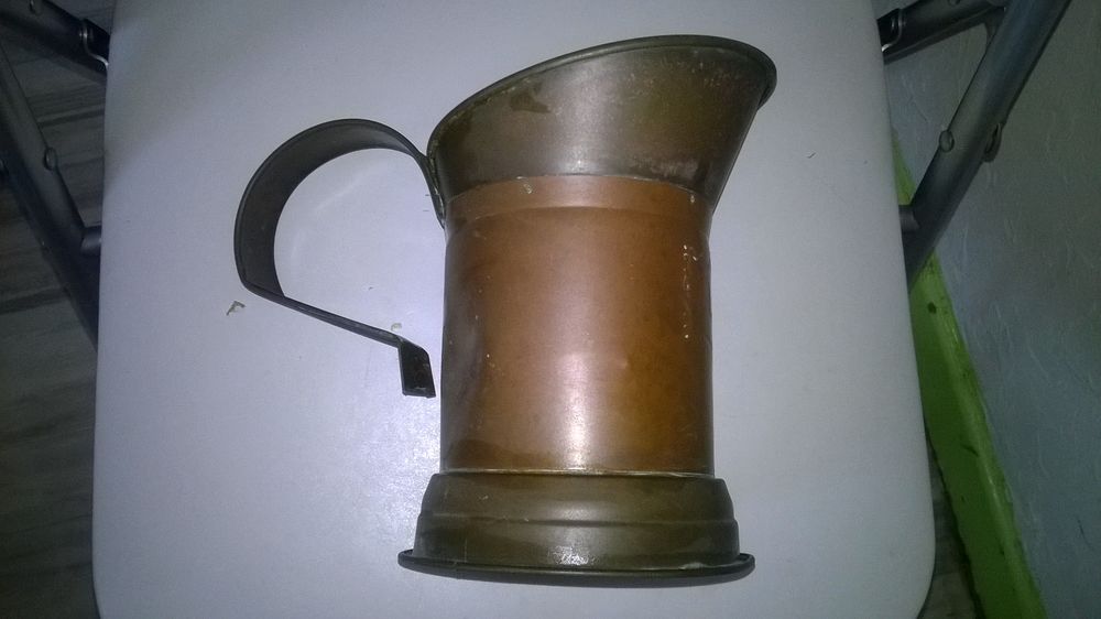 Ancien pot en cuivre 
Grave 1 LITER devant
