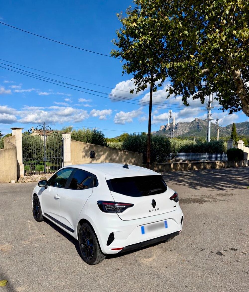 Clio V Clio E-Tech full hybrid 145 GSR2 Evolution 2024 occasion 13400 Aubagne