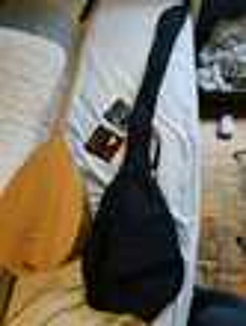Guitare saz Instruments de musique