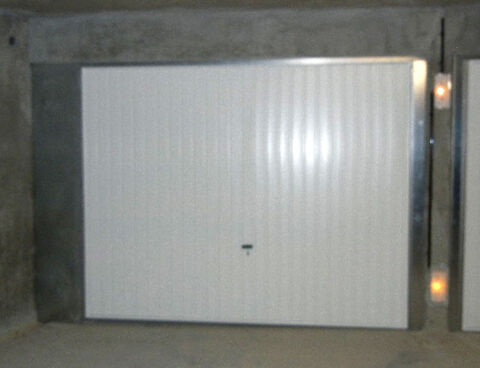  Parking / Garage � louer 13 m� Neuville-sur-sa�ne