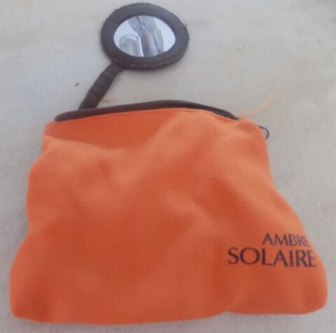 pochette ambre solaire 1 La Motte-d'Aveillans (38)