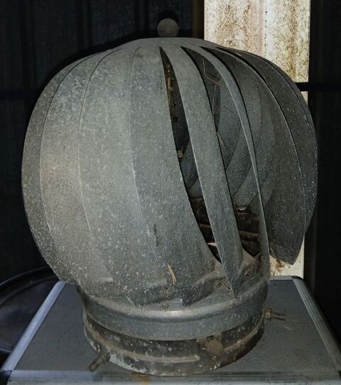 Extracteur de fumées éolien  -  Mitre rotative. 42 Migé (89)