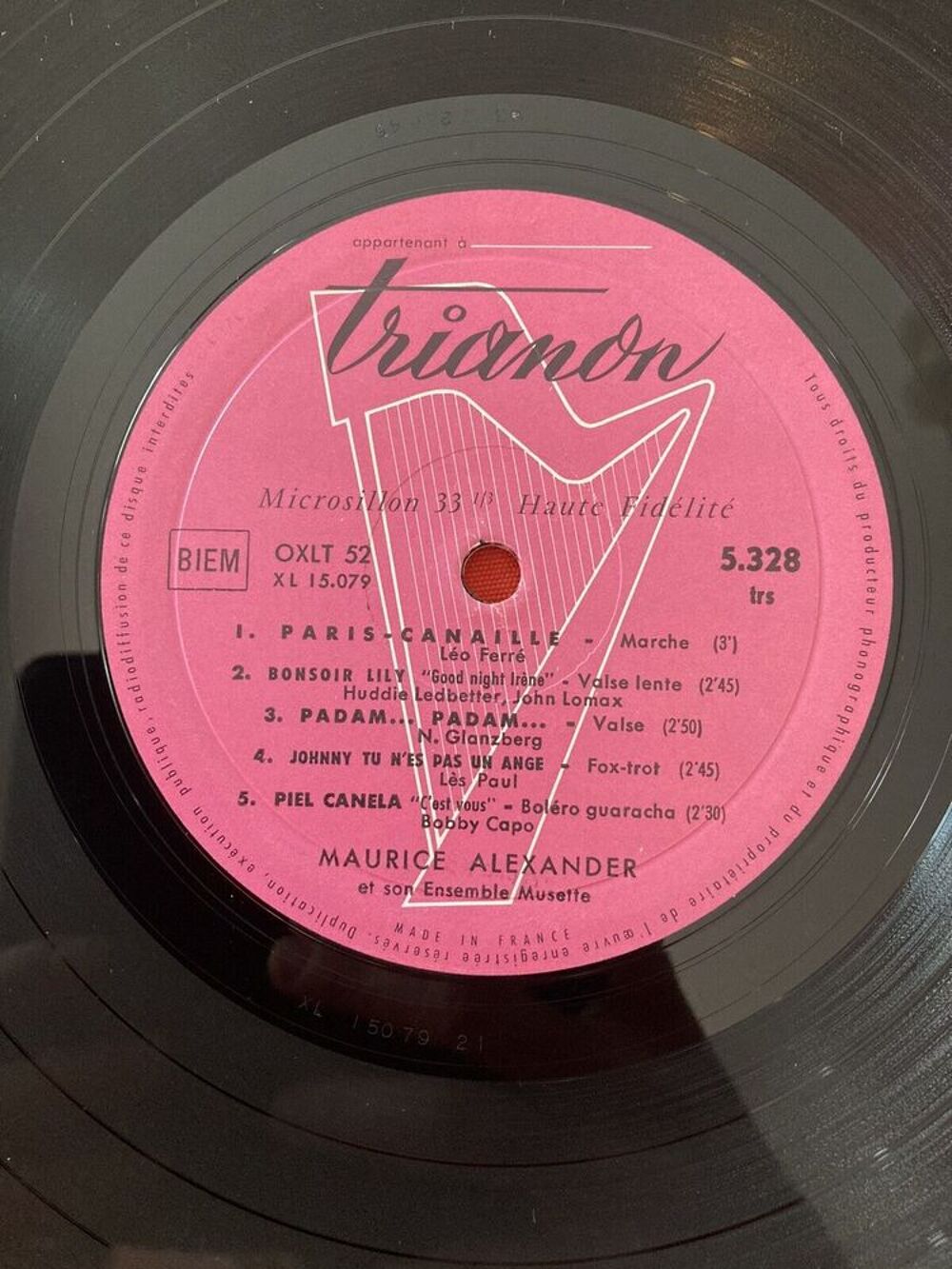 Alexander joue avec son orchestre musette trianon CD et vinyles