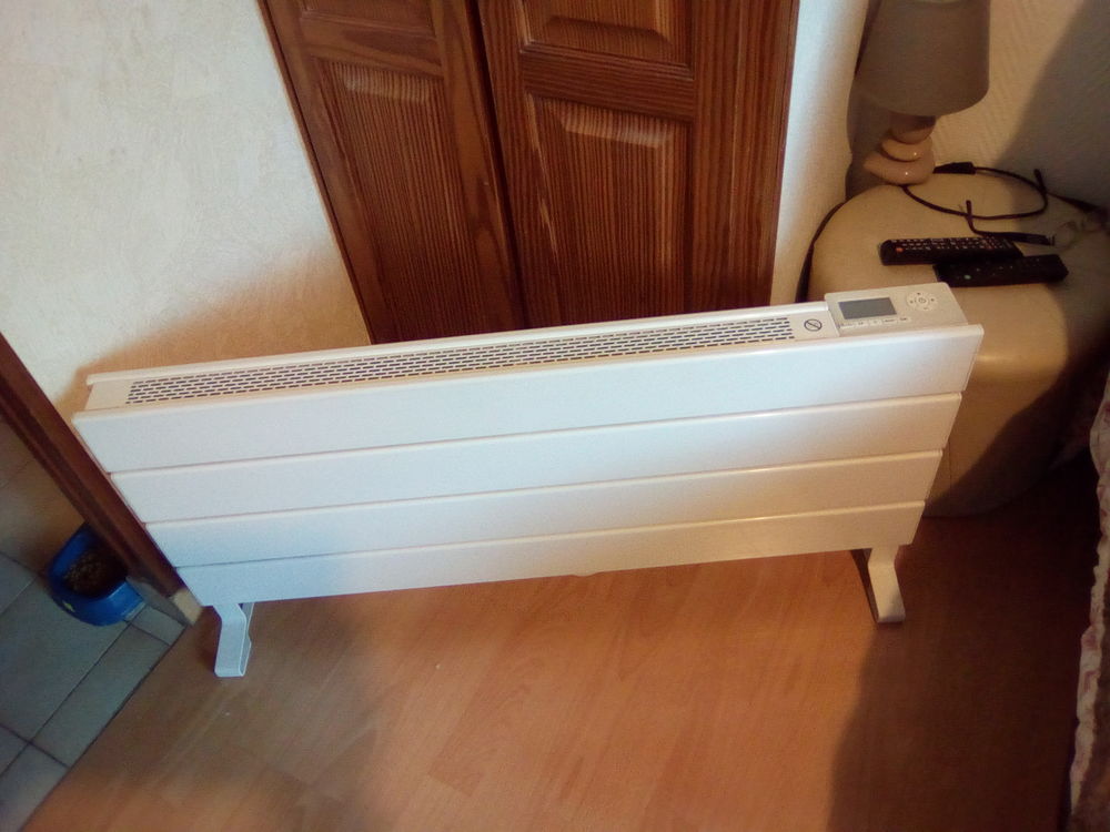 Radiateur &eacute;lectrique "marque blyss" Electroménager