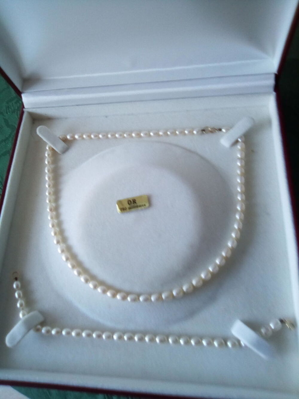 Parures Bijoux et montres