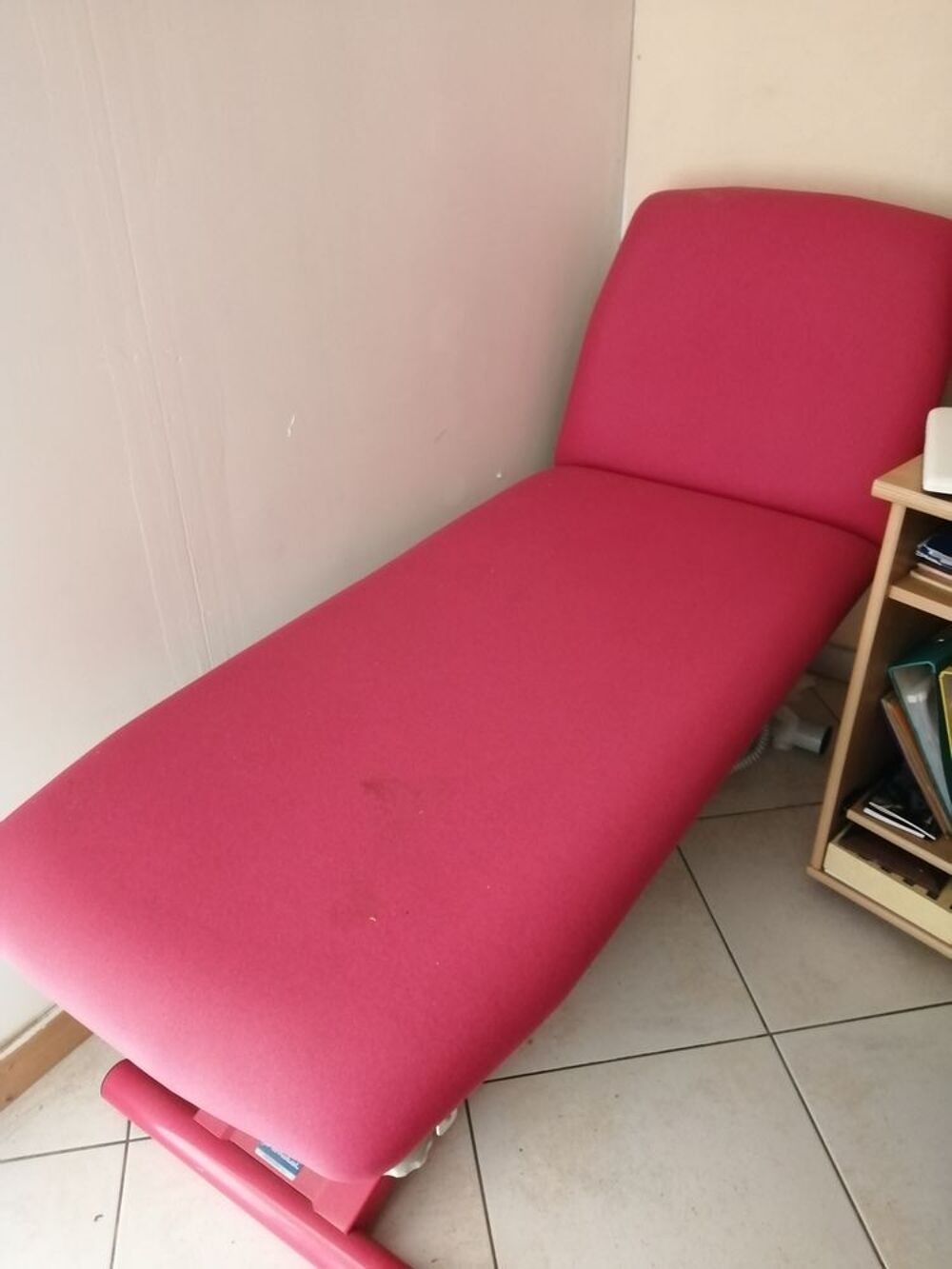 Table de massage ou d'examen Meubles