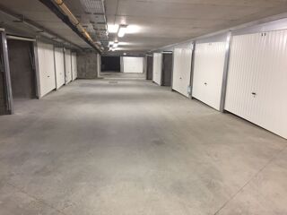  Parking / Garage  louer 15 m