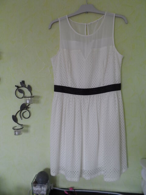 robe blanche 15 �tival-Clairefontaine (88)