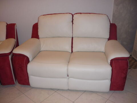 Salon cuir 2 places 275 La Regrippire (44)