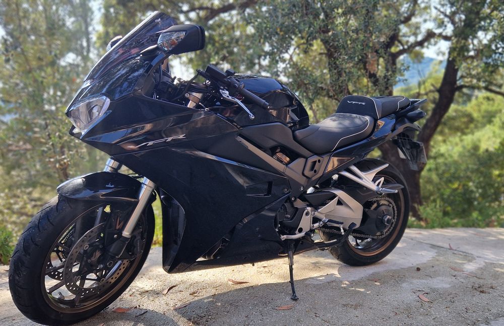 HONDA 2017 occasion 83400 Hy&egrave;res