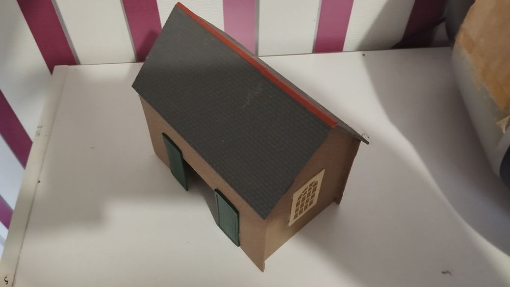 Petit hangar de marchandises en plastique Ho Jeux / jouets