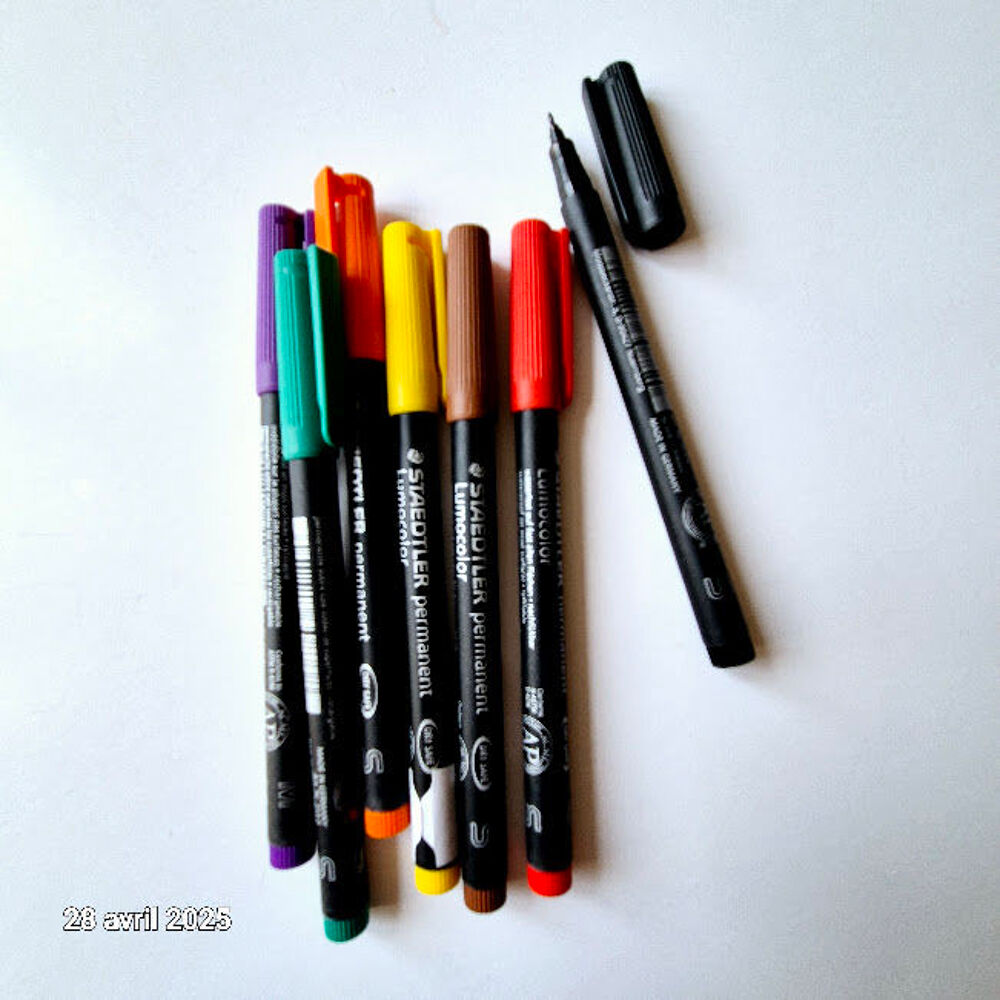 Lot de 7 feutres stylos universels neufs, encre permanente, Bricolage