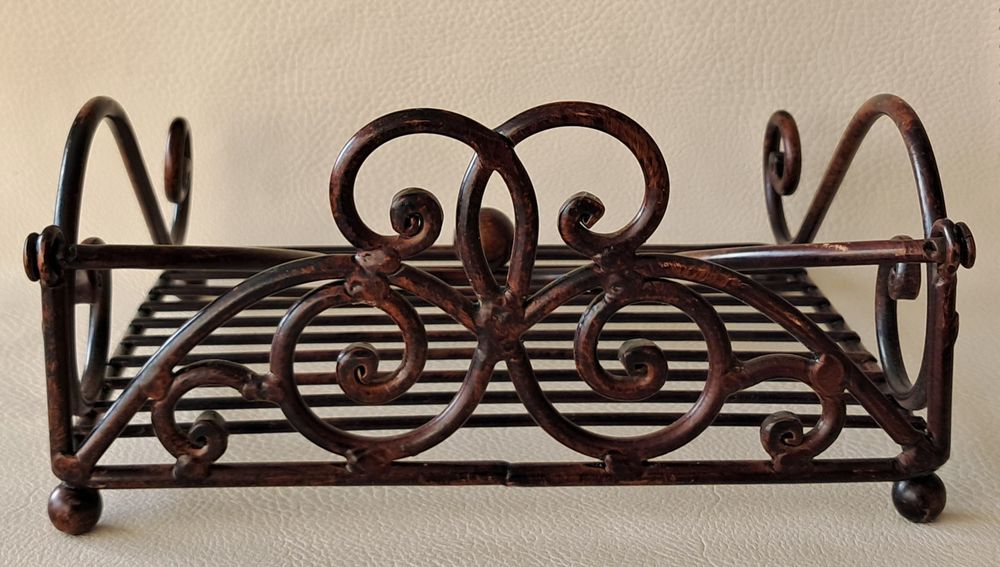 porte serviette de table en papier en m&eacute;tal couleur bois Cuisine