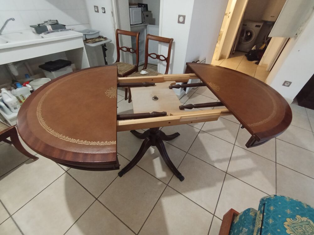Table Merisier &amp; 4 Chaises (LIVRAISON JUSQU'A environ 70 KMS Meubles
