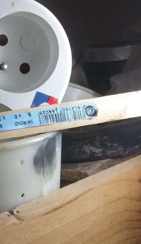 10 quart de rond 248 cm de longueur les 10 4euros 4 Lab�gude (07)