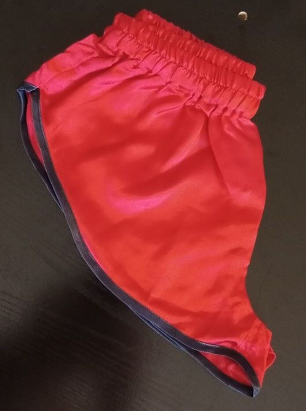 Short Nylon Satin Vintage Rouge/noir ou Navy Size M40 Vêtements