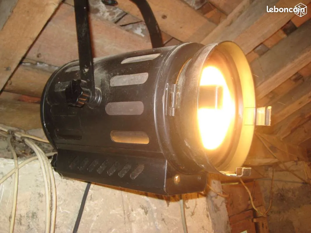 projecteur de th&eacute;&acirc;tre Décoration