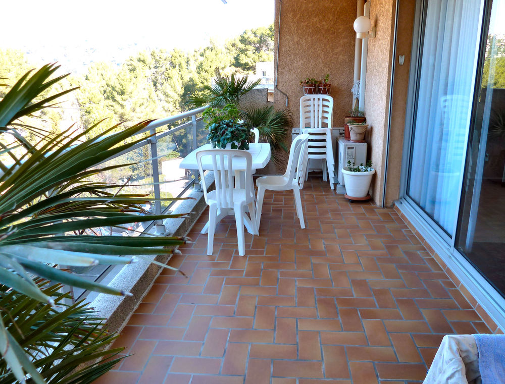 Vente Appartement APPARTEMENT 4-5 PIÈCES  ± 114m2 A CARNOUX 13470 Carnoux-en-provence