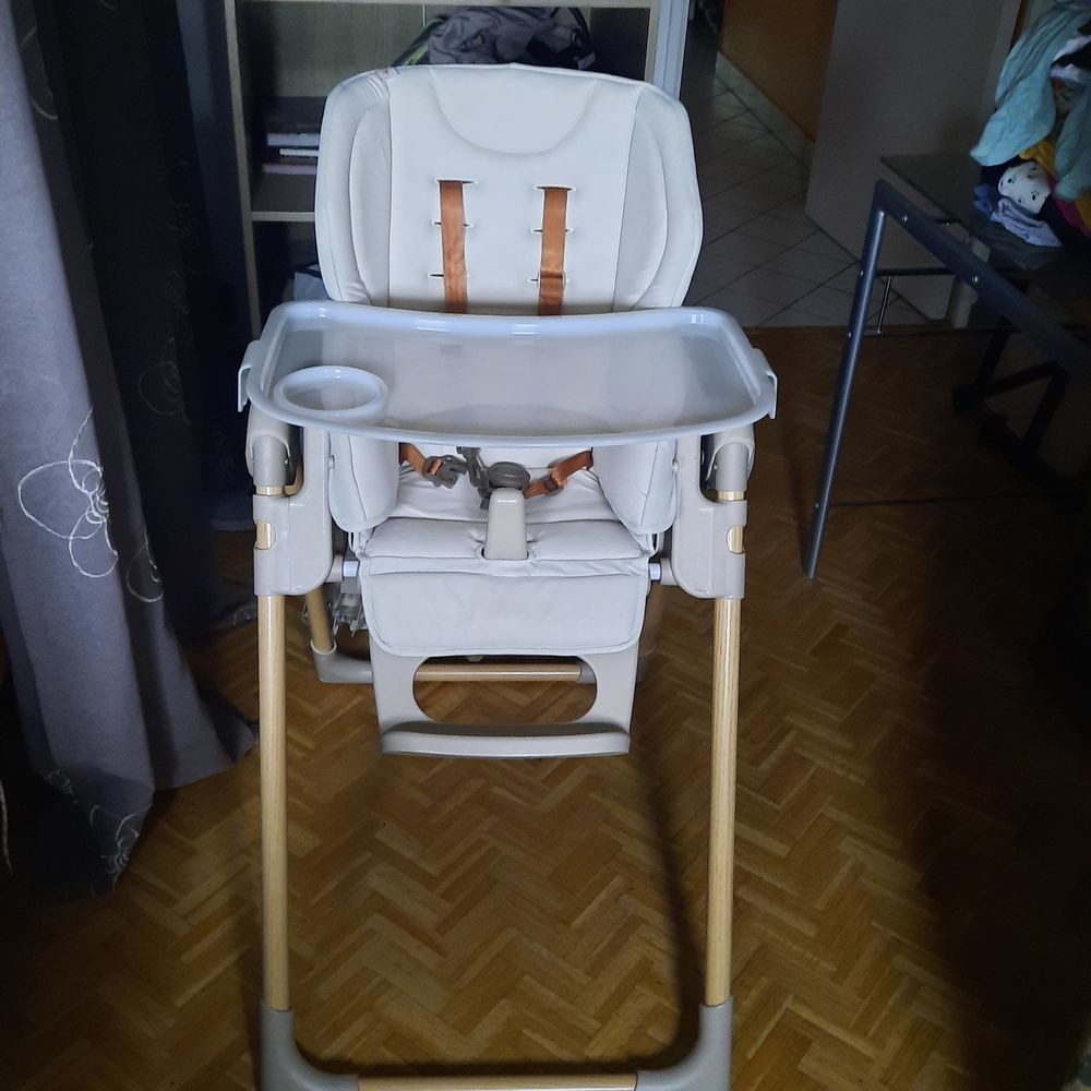 Chaise haute mila marque jane Puériculture