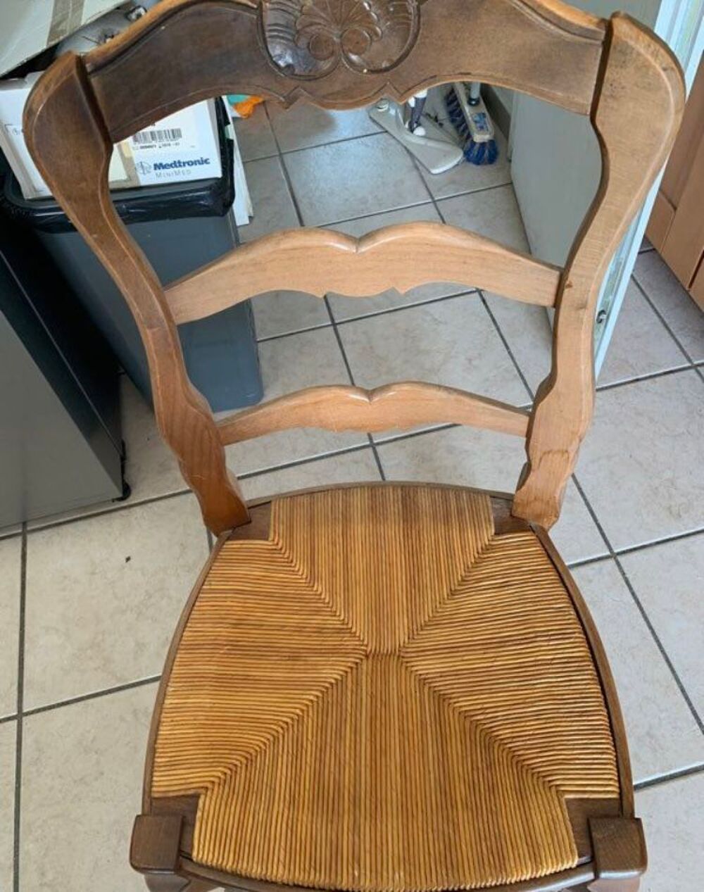 4 CHAISES PROVEN&Ccedil;ALES Meubles