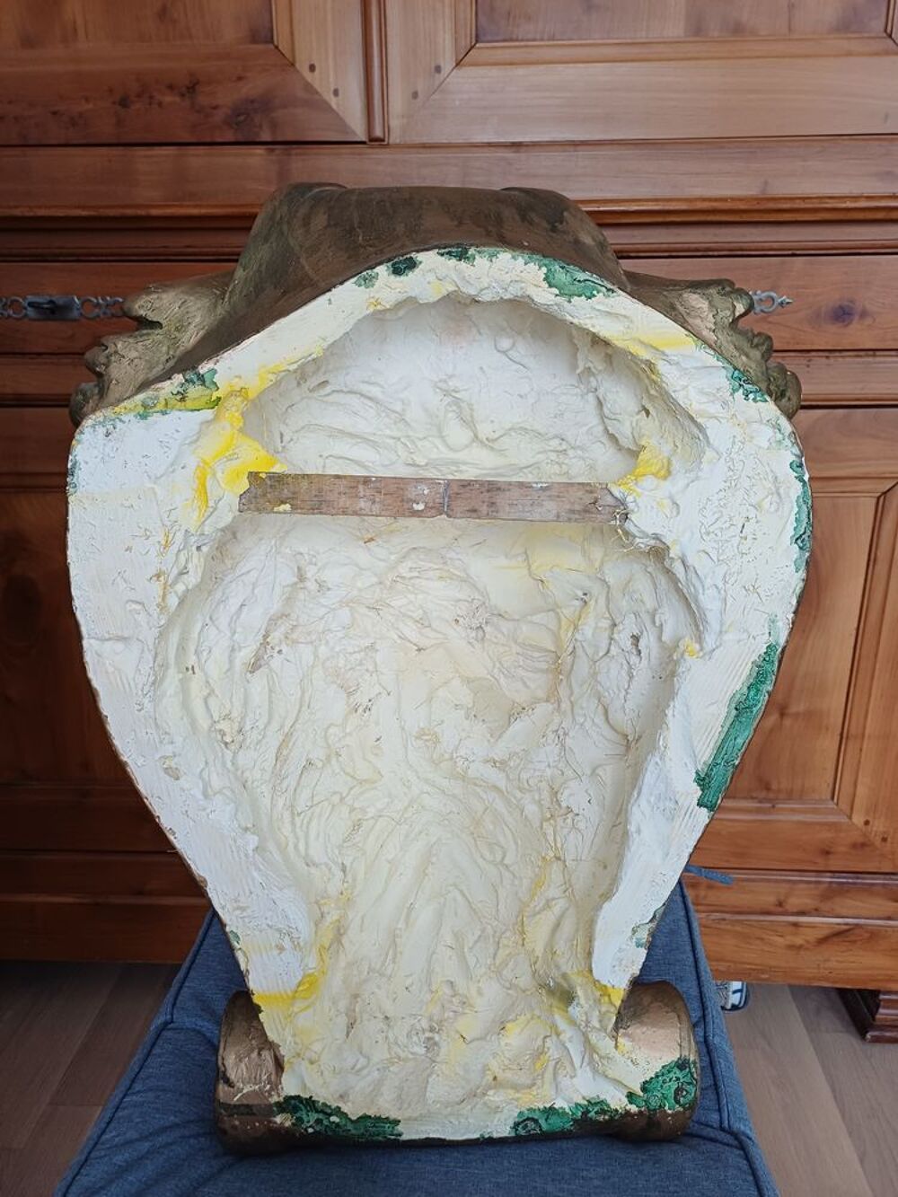 T&ecirc;te de lion en pl&acirc;tre dor&eacute; 48 x 50 cm Décoration