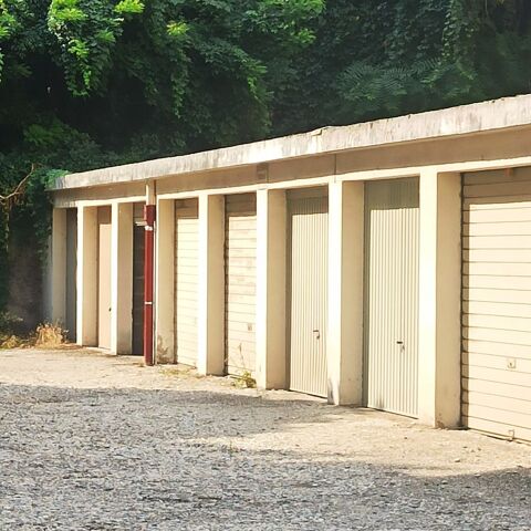  Parking / Garage  louer 14 m