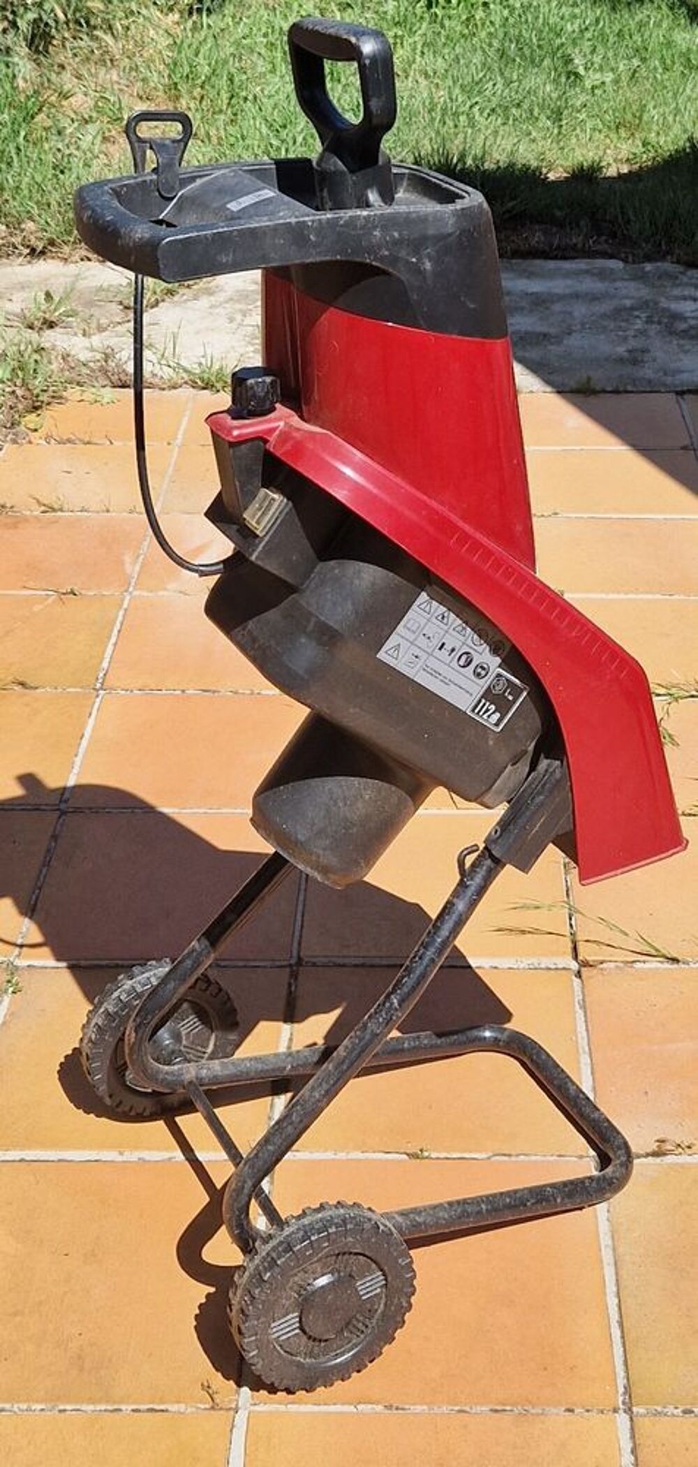 Broyeur de v&eacute;g&eacute;taux marque Einhell Jardin