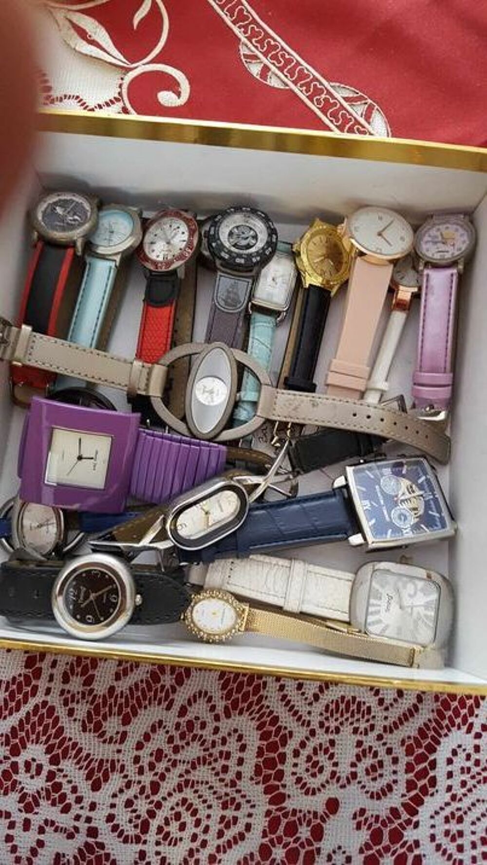 19 montres de valeur de marque N&deg;1167 Bijoux et montres