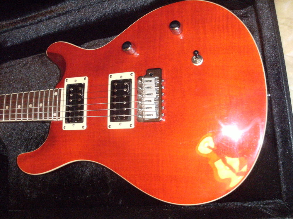 GUITARE ELECTRIQUE HARLEY BENTON GST 24 DE LUXE - Instruments de musique
