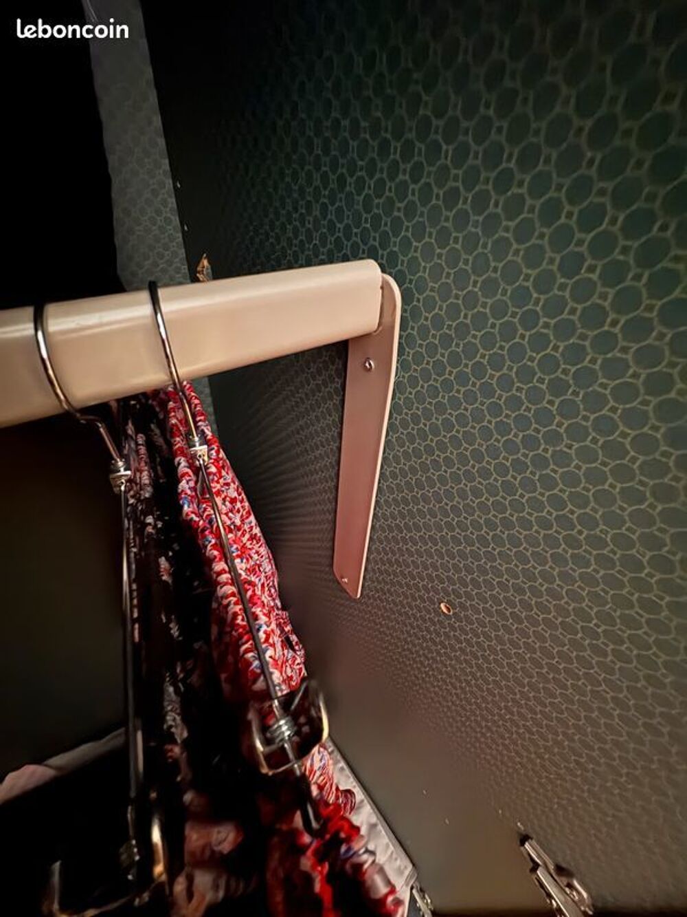 Don, &agrave; donner, tr&eacute;s grand dressing Meubles