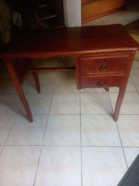 petit bureau vintage 35 Savenay (44)