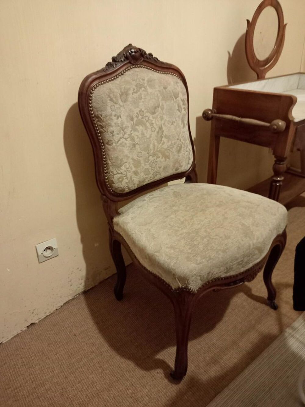 chaise de salon Louis XV en tapisserie Meubles