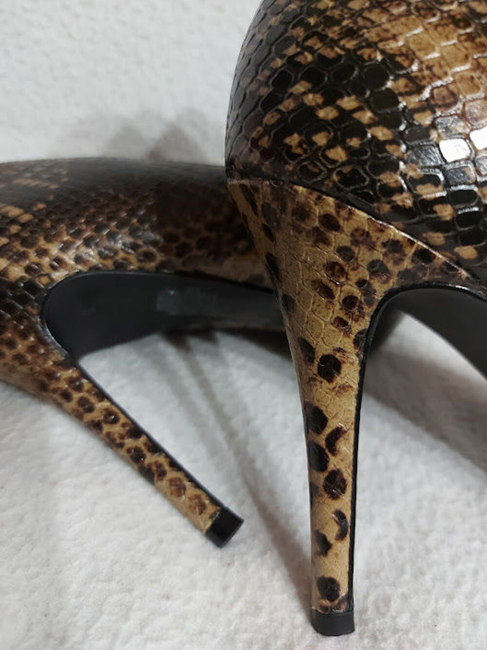 San Marina Escarpins Talons Aiguille 10 cm Noir Marron 37 . Chaussures